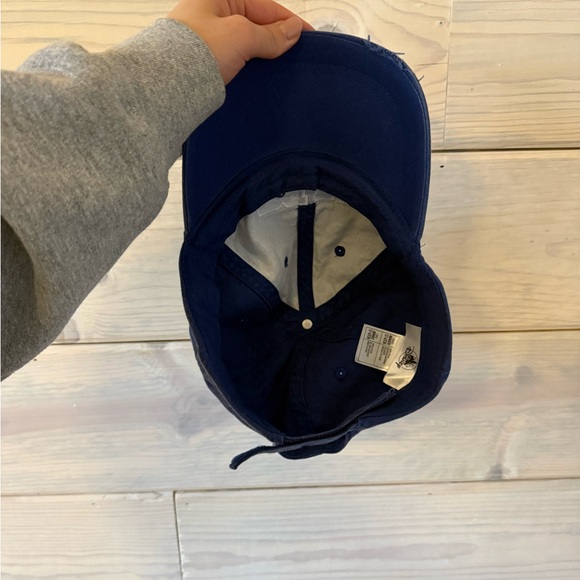 Disney hat - Picture 2 of 2